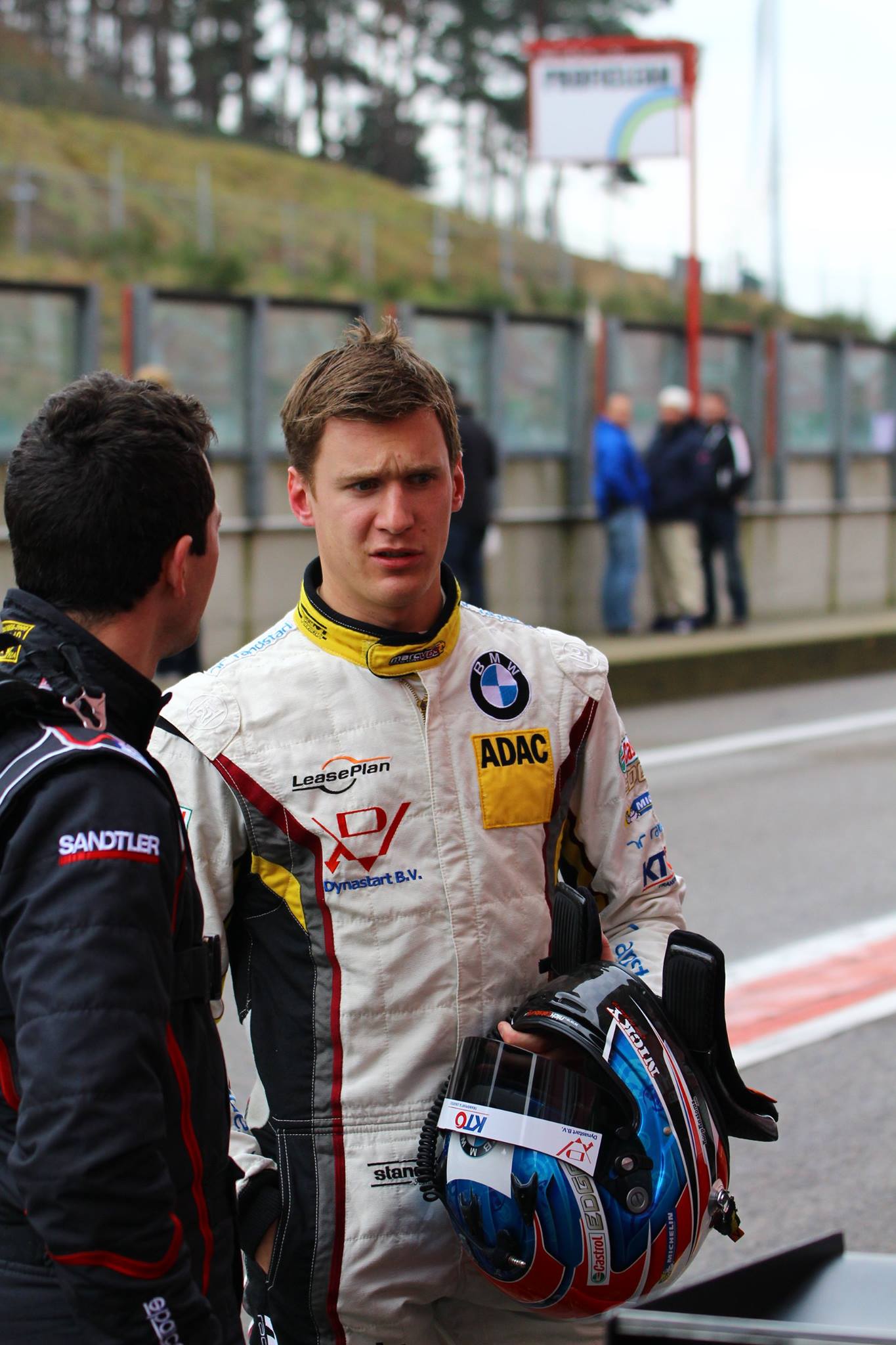 Eng and Catsburg to test for Porsche in Bahrain