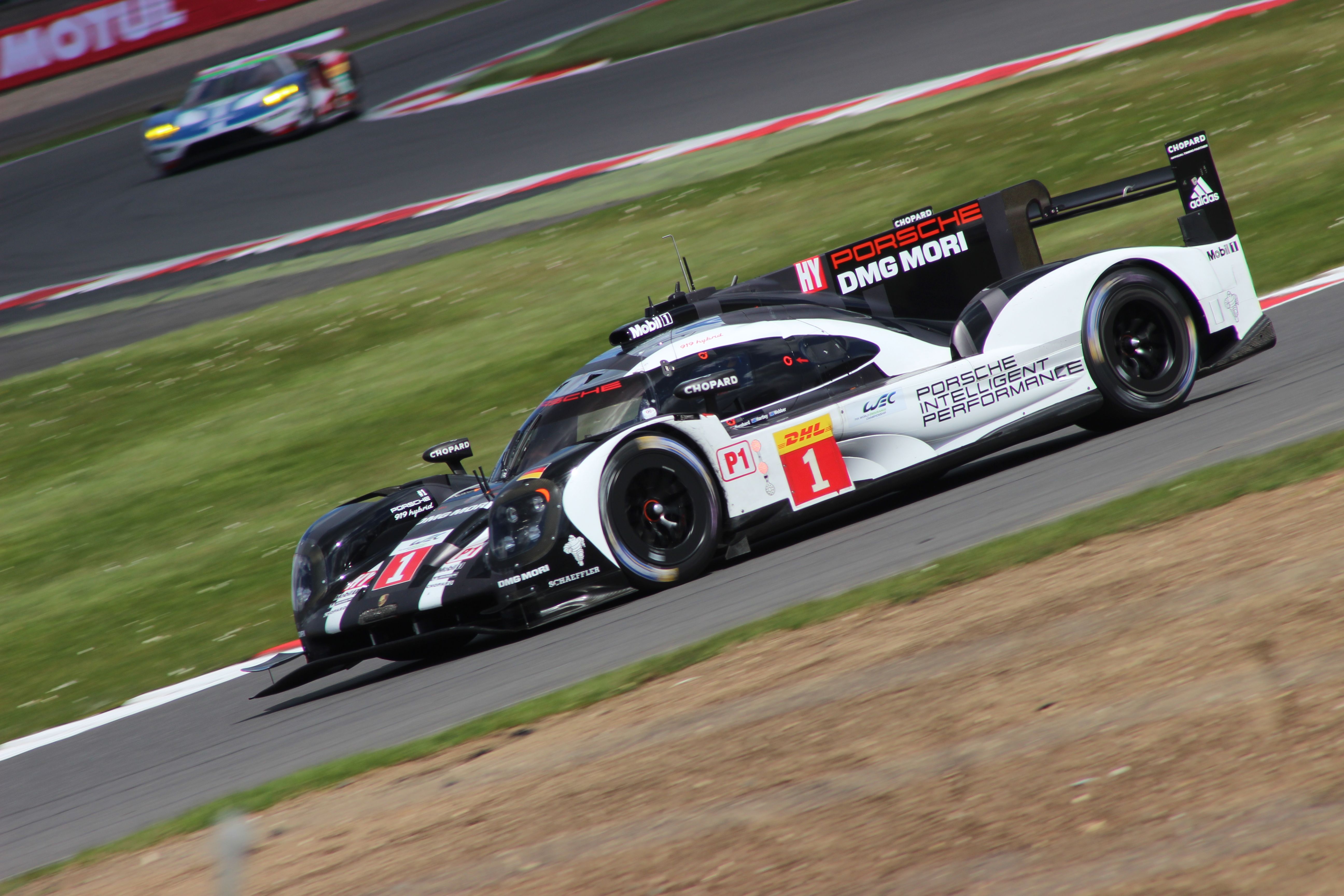 Porsche top FP1 at Spa