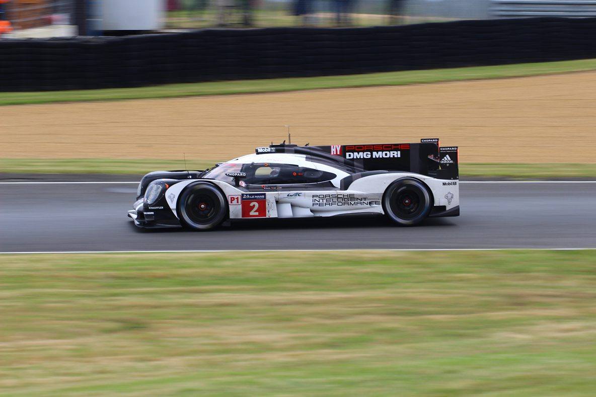 Porsche fastest in Free Practice